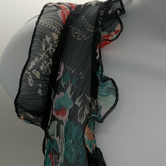 Boho sheer floral top - Picture 4 of 6